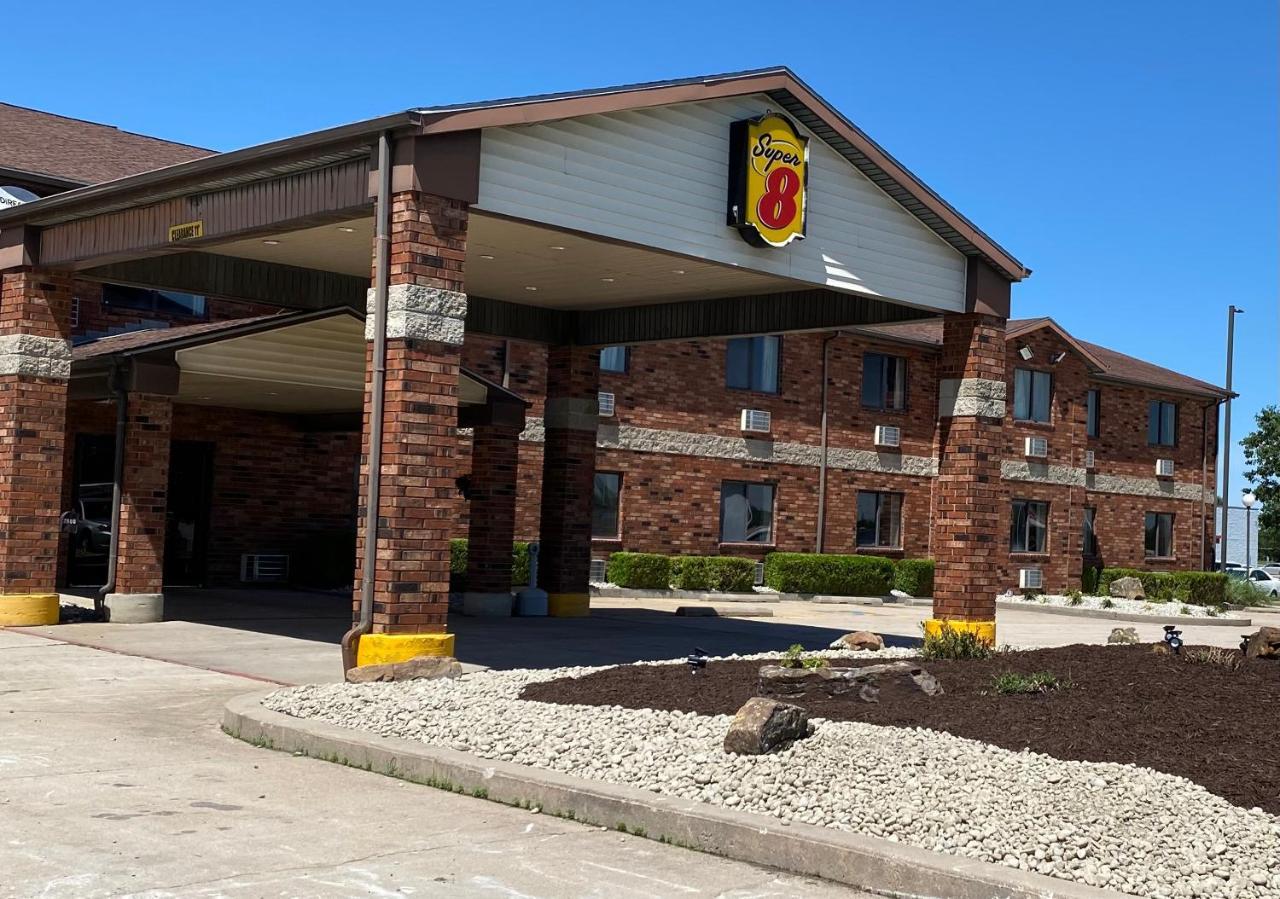 Super 8 By Wyndham Independence Ks Ξενοδοχείο Εξωτερικό φωτογραφία