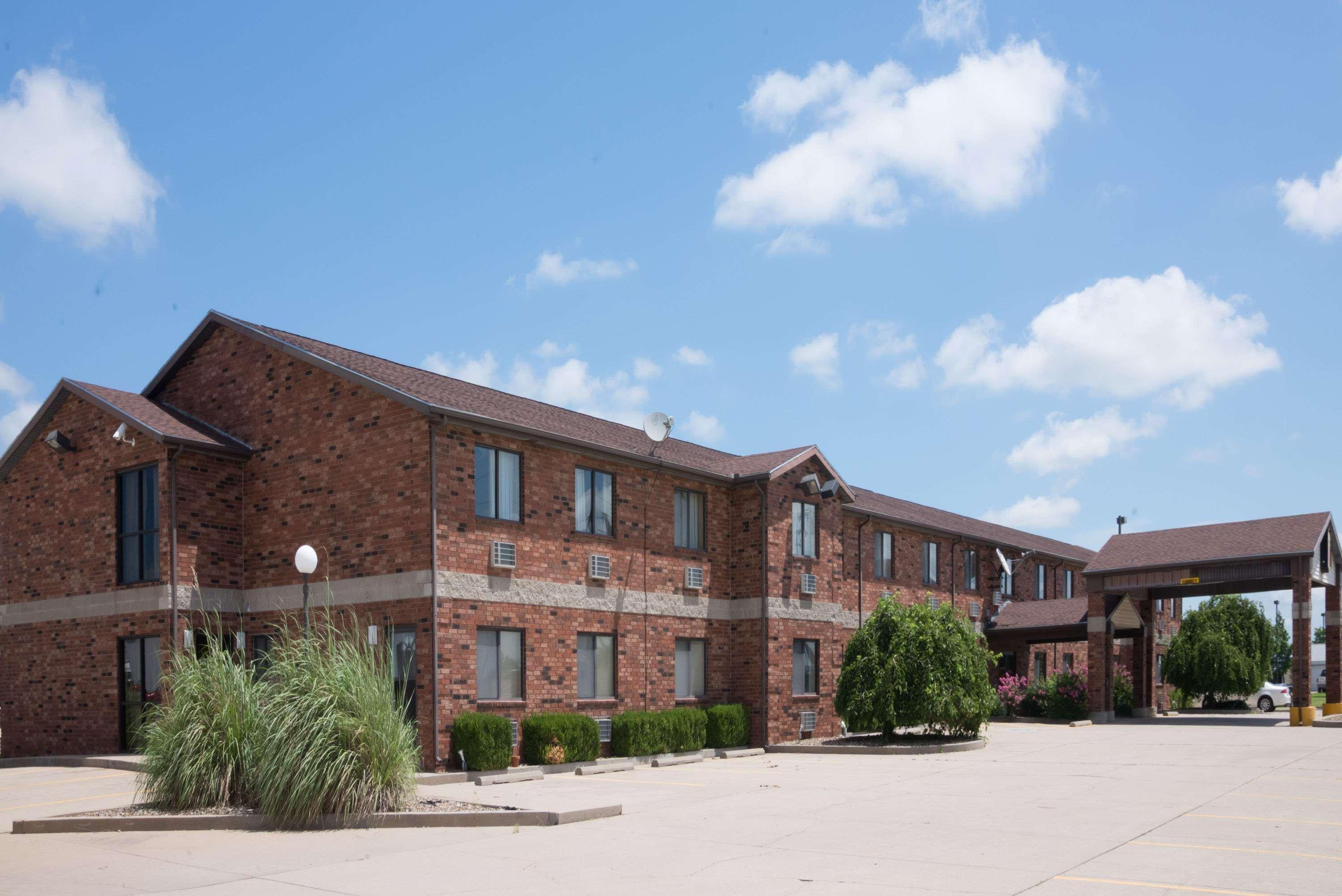 Super 8 By Wyndham Independence Ks Ξενοδοχείο Εξωτερικό φωτογραφία