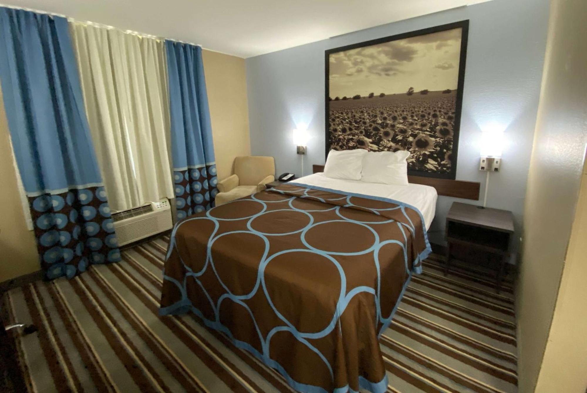 Super 8 By Wyndham Independence Ks Ξενοδοχείο Εξωτερικό φωτογραφία