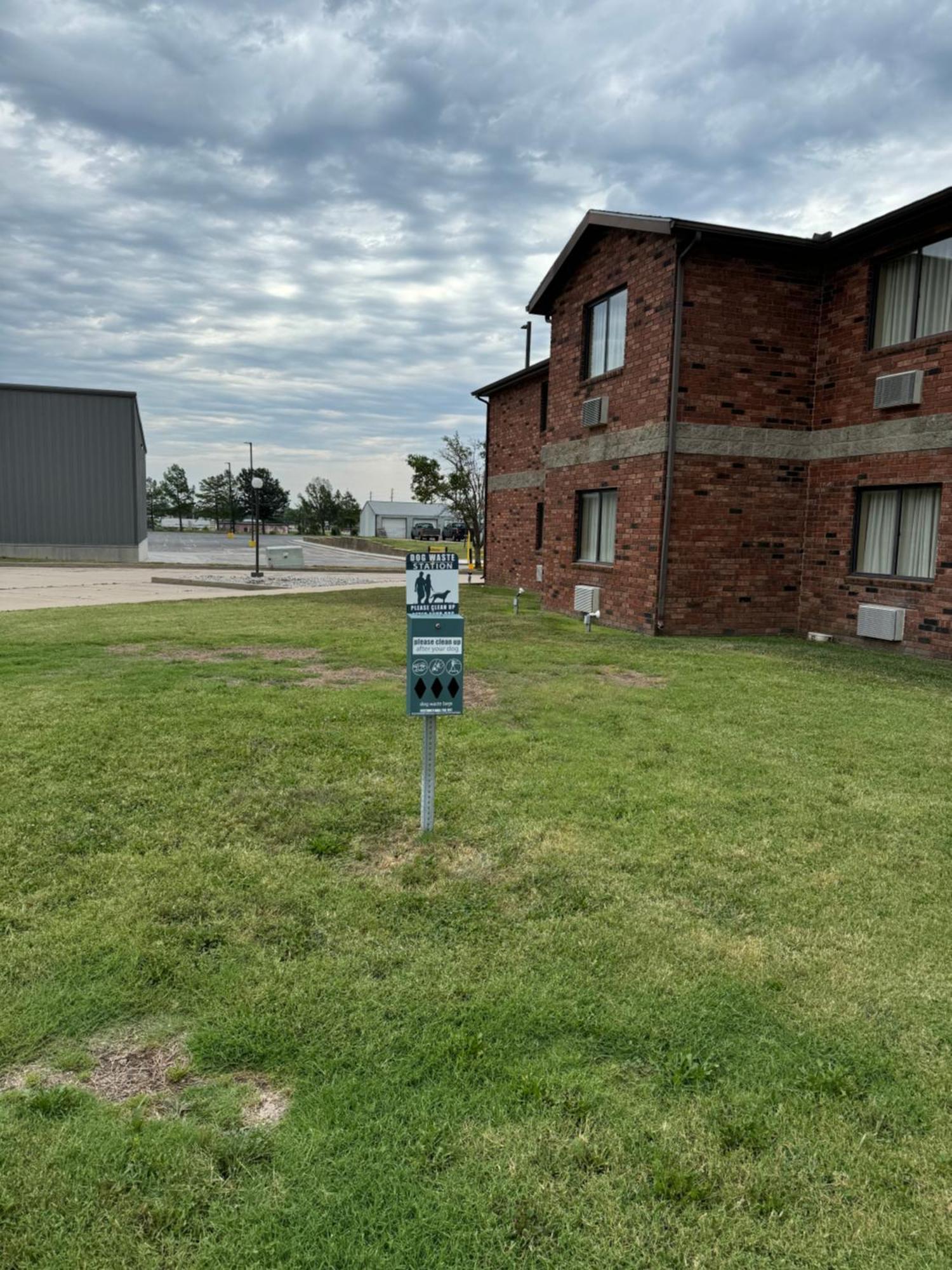 Super 8 By Wyndham Independence Ks Ξενοδοχείο Εξωτερικό φωτογραφία